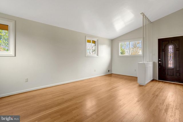 488 N OWEN ST, Alexandria, VA 22304