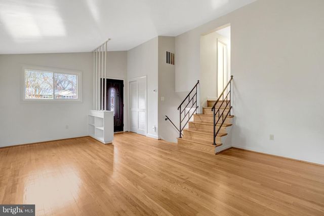 488 N OWEN ST, Alexandria, VA 22304