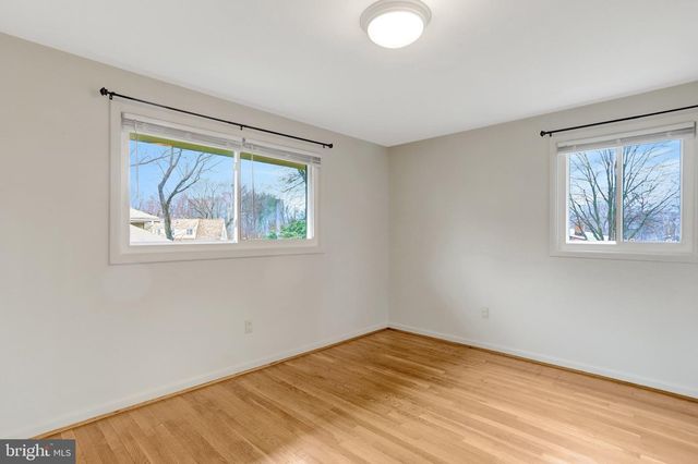 488 N OWEN ST, Alexandria, VA 22304