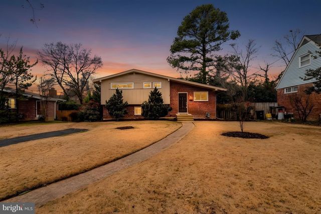 488 N OWEN ST, Alexandria, VA 22304