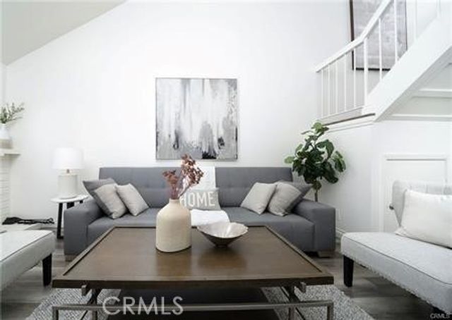 52 Weepingwood, Irvine, CA 92614