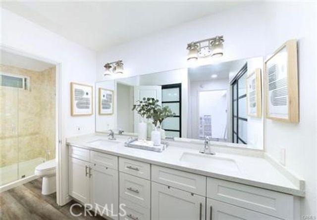 52 Weepingwood, Irvine, CA 92614