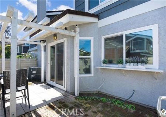 52 Weepingwood, Irvine, CA 92614