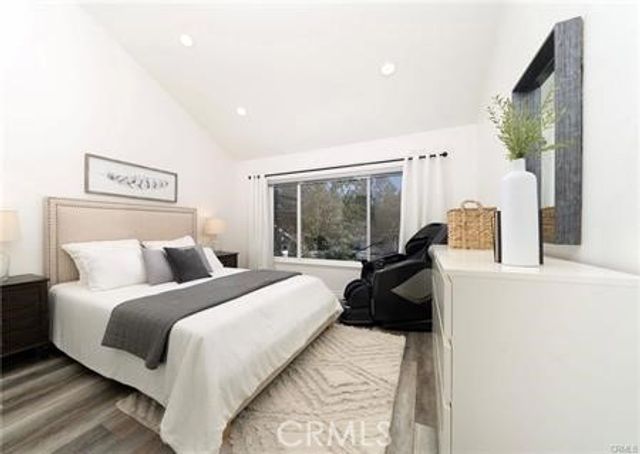 52 Weepingwood, Irvine, CA 92614