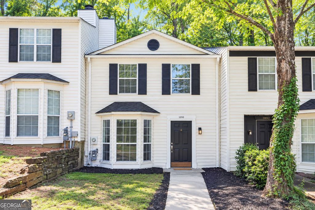 1090 Huntington Trace SE, Smyrna, GA 30082 — exterior