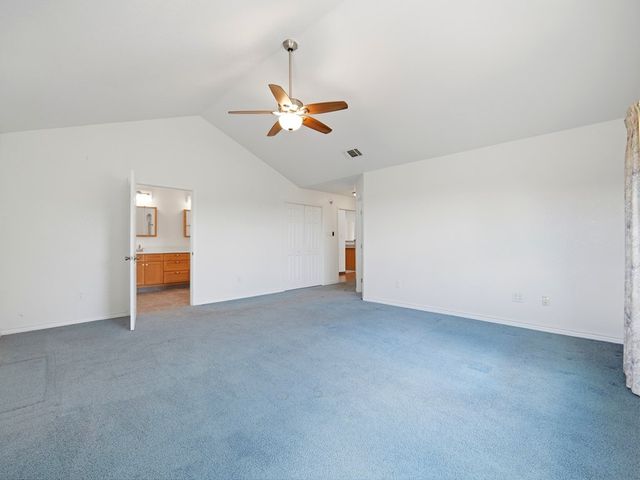 154 N Fannin Dr, Kerrville, TX 78028