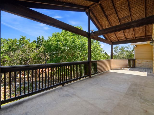 154 N Fannin Dr, Kerrville, TX 78028