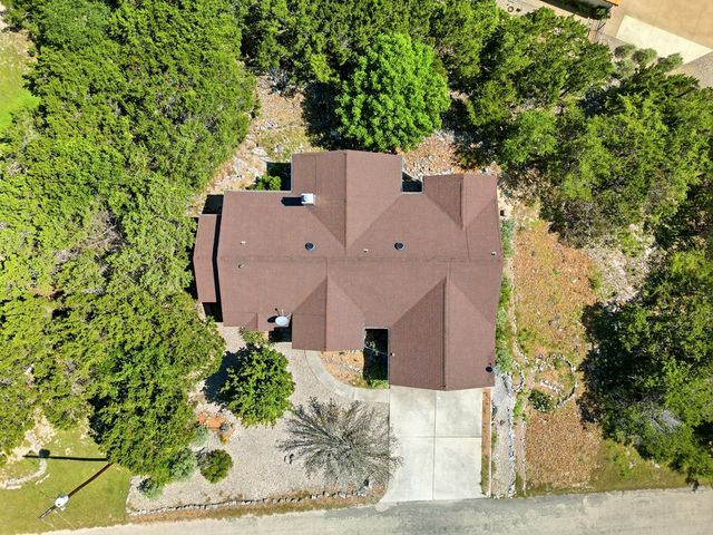 154 N Fannin Dr, Kerrville, TX 78028