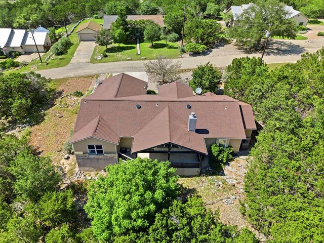 154 N Fannin Dr, Kerrville, TX 78028