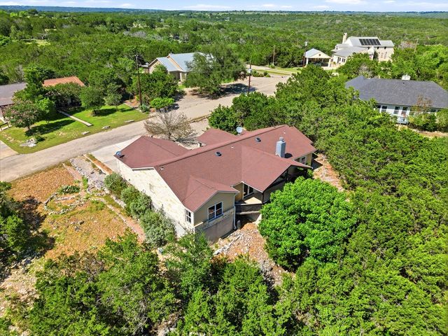 154 N Fannin Dr, Kerrville, TX 78028