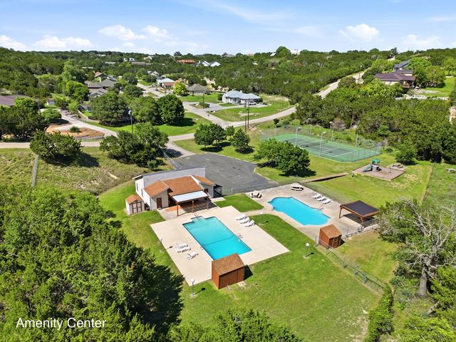 154 N Fannin Dr, Kerrville, TX 78028
