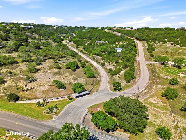154 N Fannin Dr, Kerrville, TX 78028
