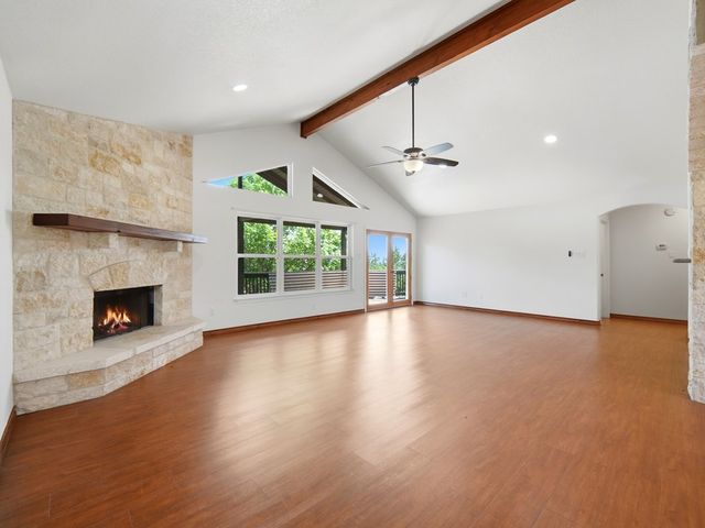 154 N Fannin Dr, Kerrville, TX 78028