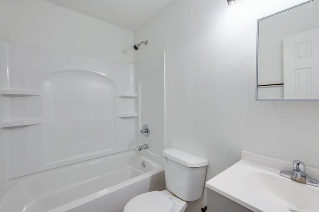 1507 E Catalina, Wichita, KS 67216