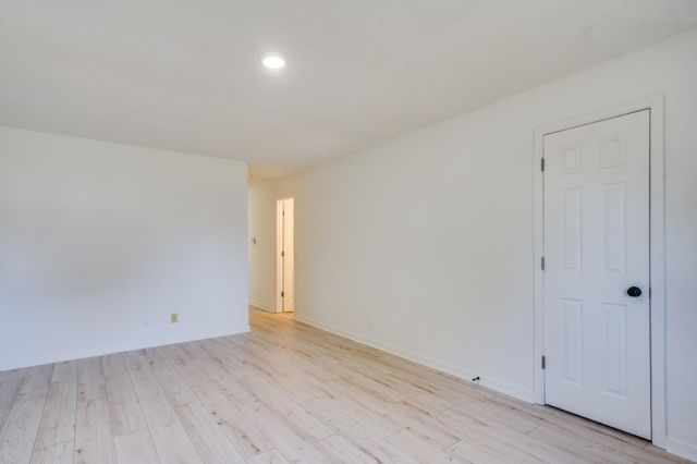 1507 E Catalina, Wichita, KS 67216