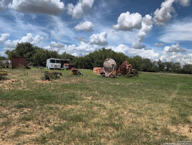 125 ACRES Cooksey Road, Adkins, TX 78101