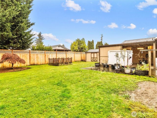 302 1st Avenue E, Pacific, WA 98047