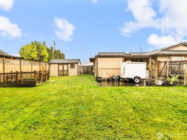 302 1st Avenue E, Pacific, WA 98047