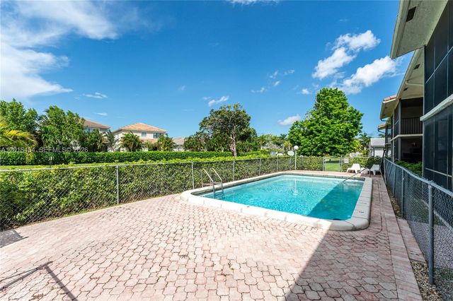8705 NW 38th Dr 3A, Coral Springs, FL 33065