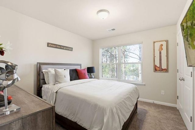 496 Jefferson chase Street, Atlanta, GA 30354