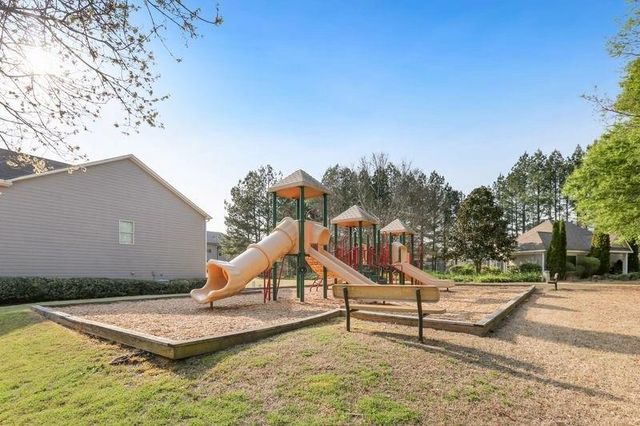 496 Jefferson chase Street, Atlanta, GA 30354