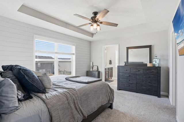 1955 Red Oak Path, Shakopee, MN 55379
