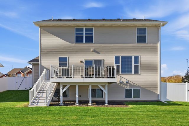 1955 Red Oak Path, Shakopee, MN 55379