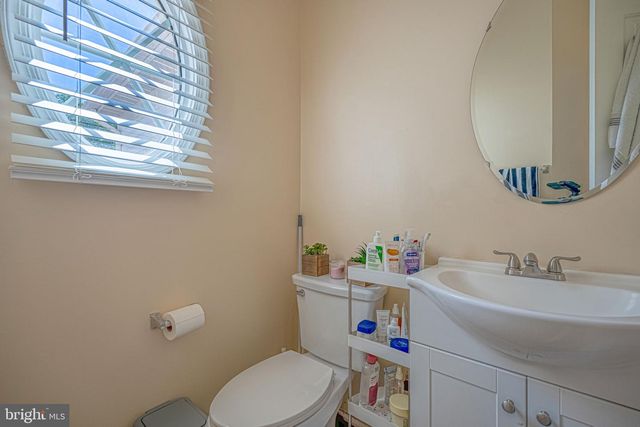 2 JAYMAR CT, Stafford, VA 22554