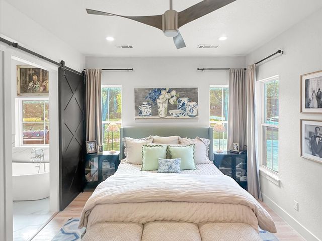 509 Durbin Court, Runaway Bay, TX 76426