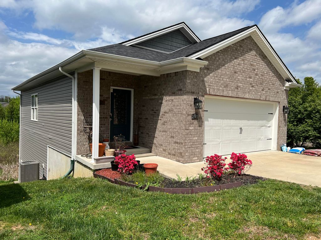 200 Dubuy Drive, Winchester, KY 40391