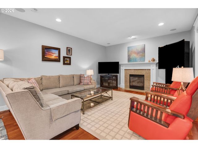 15198 Sw TANNER Ln, Beaverton, OR 97006