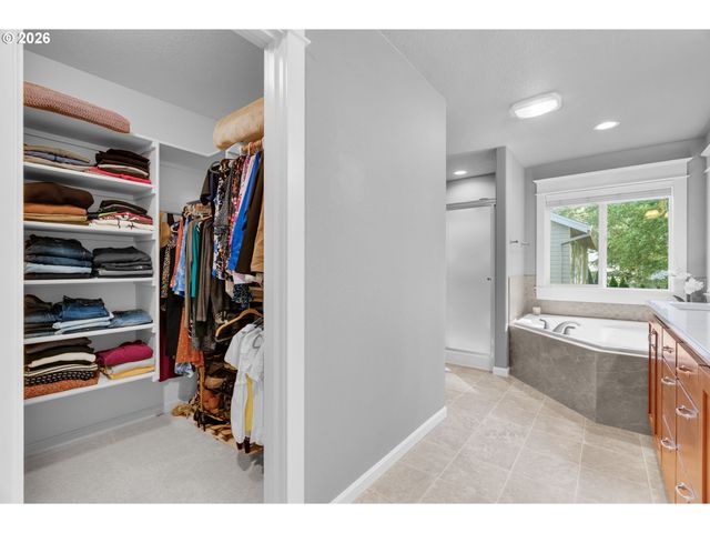 15198 Sw TANNER Ln, Beaverton, OR 97006
