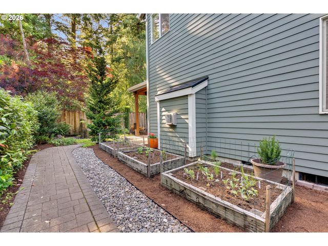 15198 Sw TANNER Ln, Beaverton, OR 97006