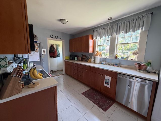 43 Post Road, Greenland, NH 03840
