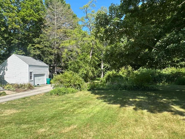 43 Post Road, Greenland, NH 03840