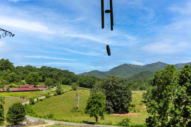 770 Geisky Creek Road, Hayesville, NC 28904