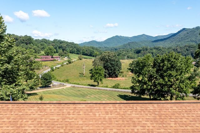 770 Geisky Creek Road, Hayesville, NC 28904