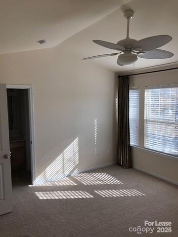 11138 Derryrush Drive, Charlotte, NC 28213