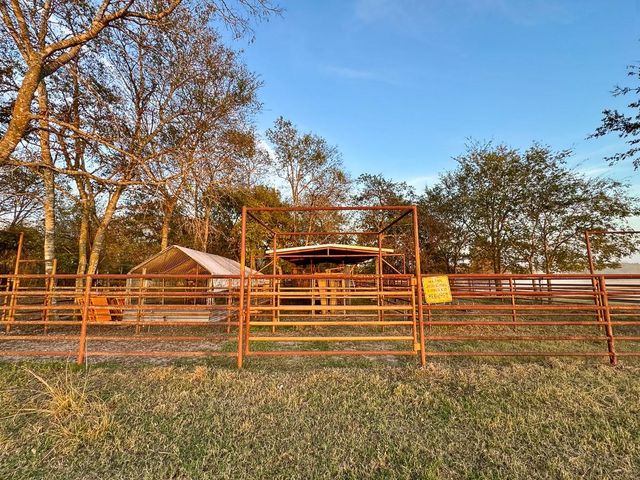 000 Farm To Market 1374, Huntsville, TX 77340