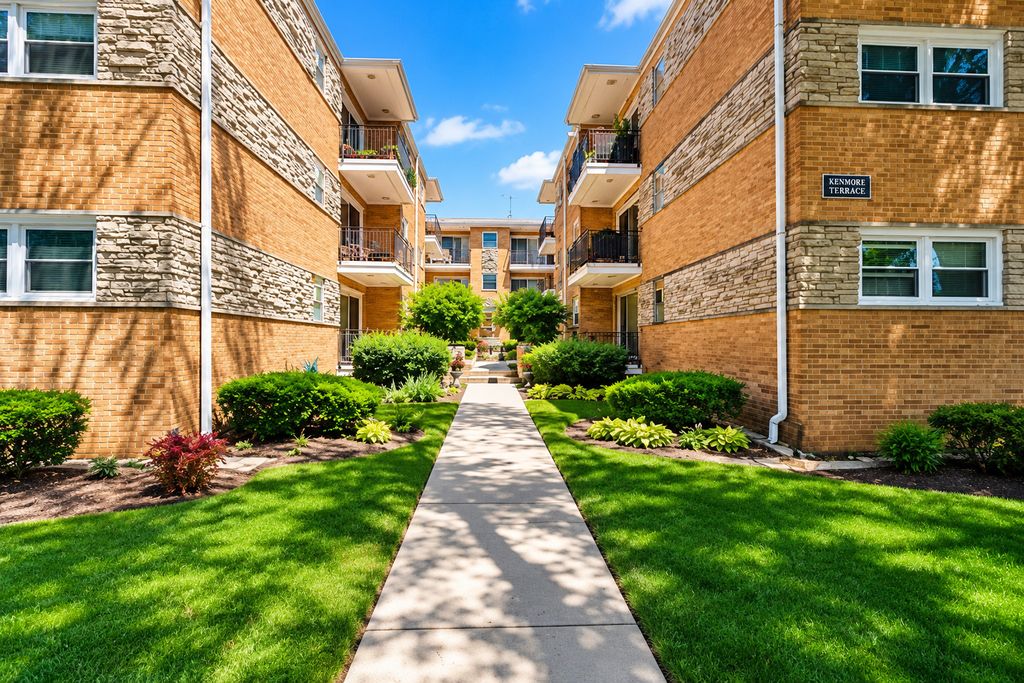 4337 N Kedvale Avenue 3E, Chicago, IL 60641 — exterior