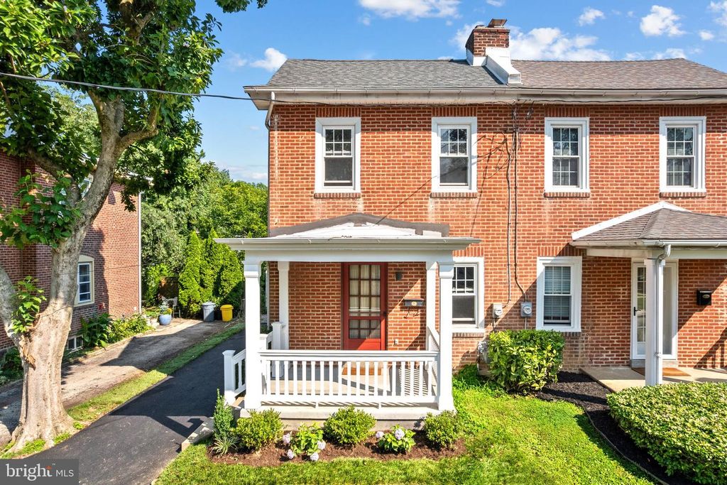 144 SAINT PAULS RD, ARDMORE, PA 19003 — exterior