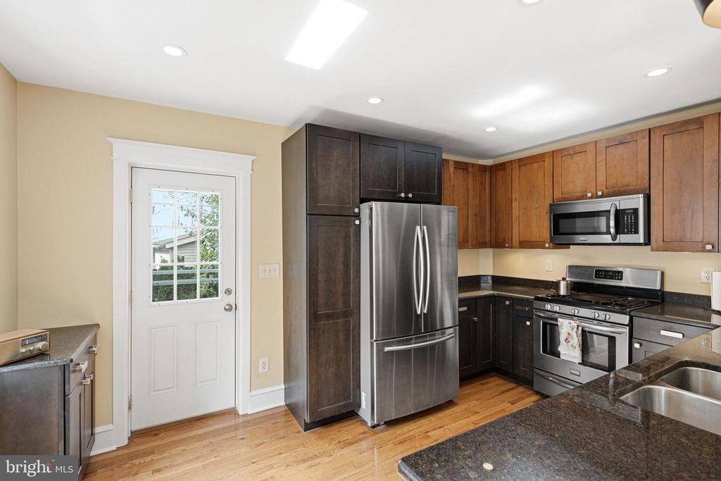 144 SAINT PAULS RD, ARDMORE, PA 19003 — photo 4