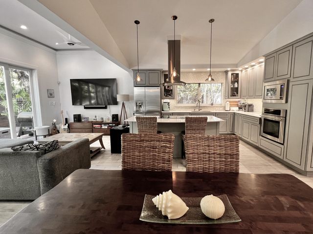 1421 Reynolds Street, Key West, FL 33040