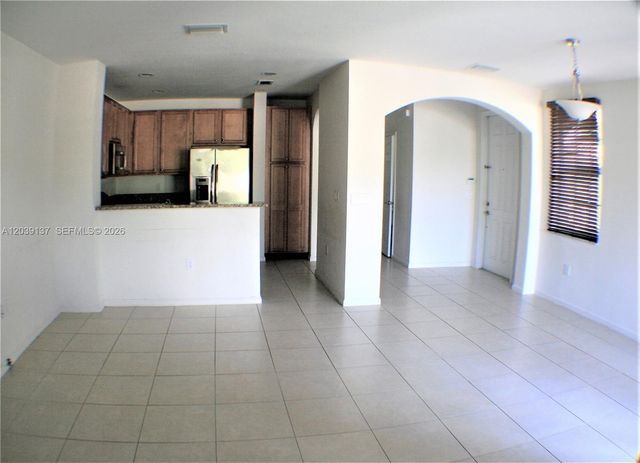 202 Las Brisas Cir, Sunrise, FL 33326