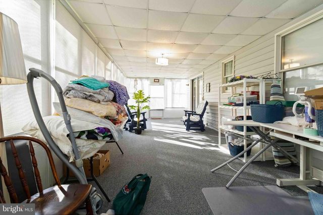 1712 NEWVILLE RD, Carlisle, PA 17015