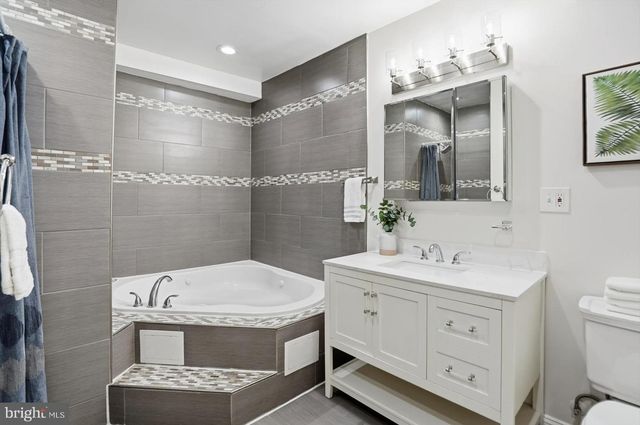 1913 CHELSEA RD, Baltimore, MD 21216