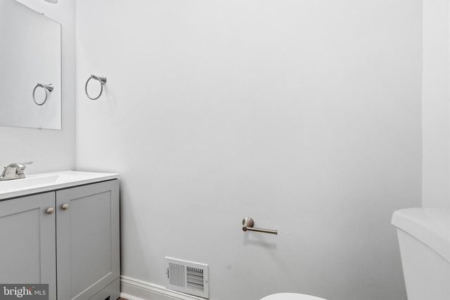 2415 E MADISON ST, Baltimore, MD 21205