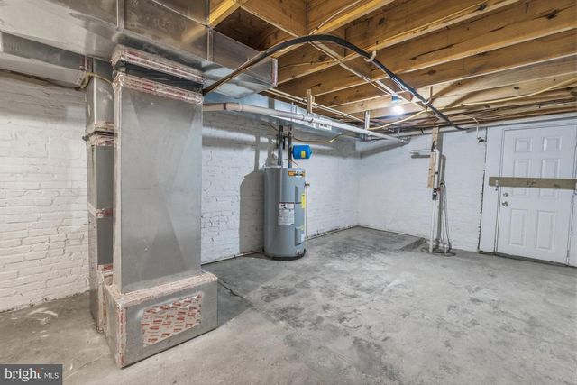 2415 E MADISON ST, Baltimore, MD 21205