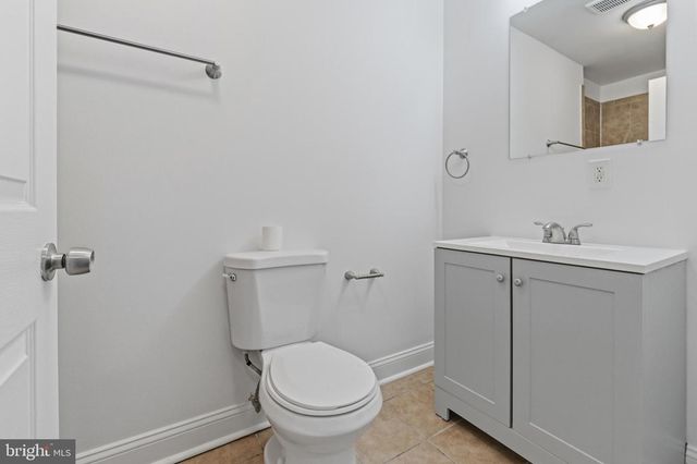 2415 E MADISON ST, Baltimore, MD 21205