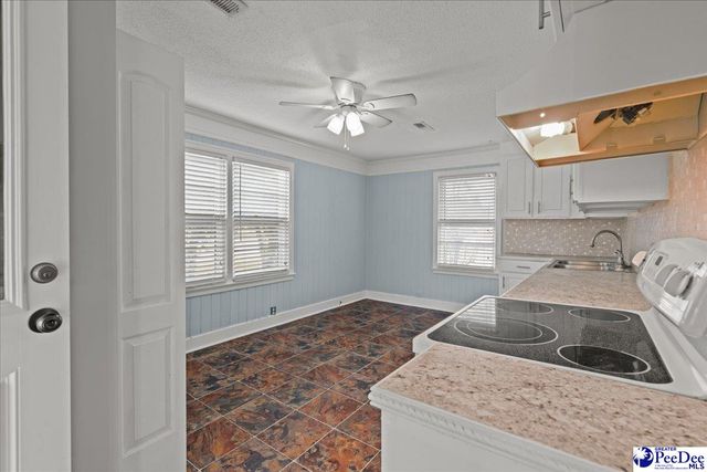 1148 2nd Loop Rd, Florence, SC 29505
